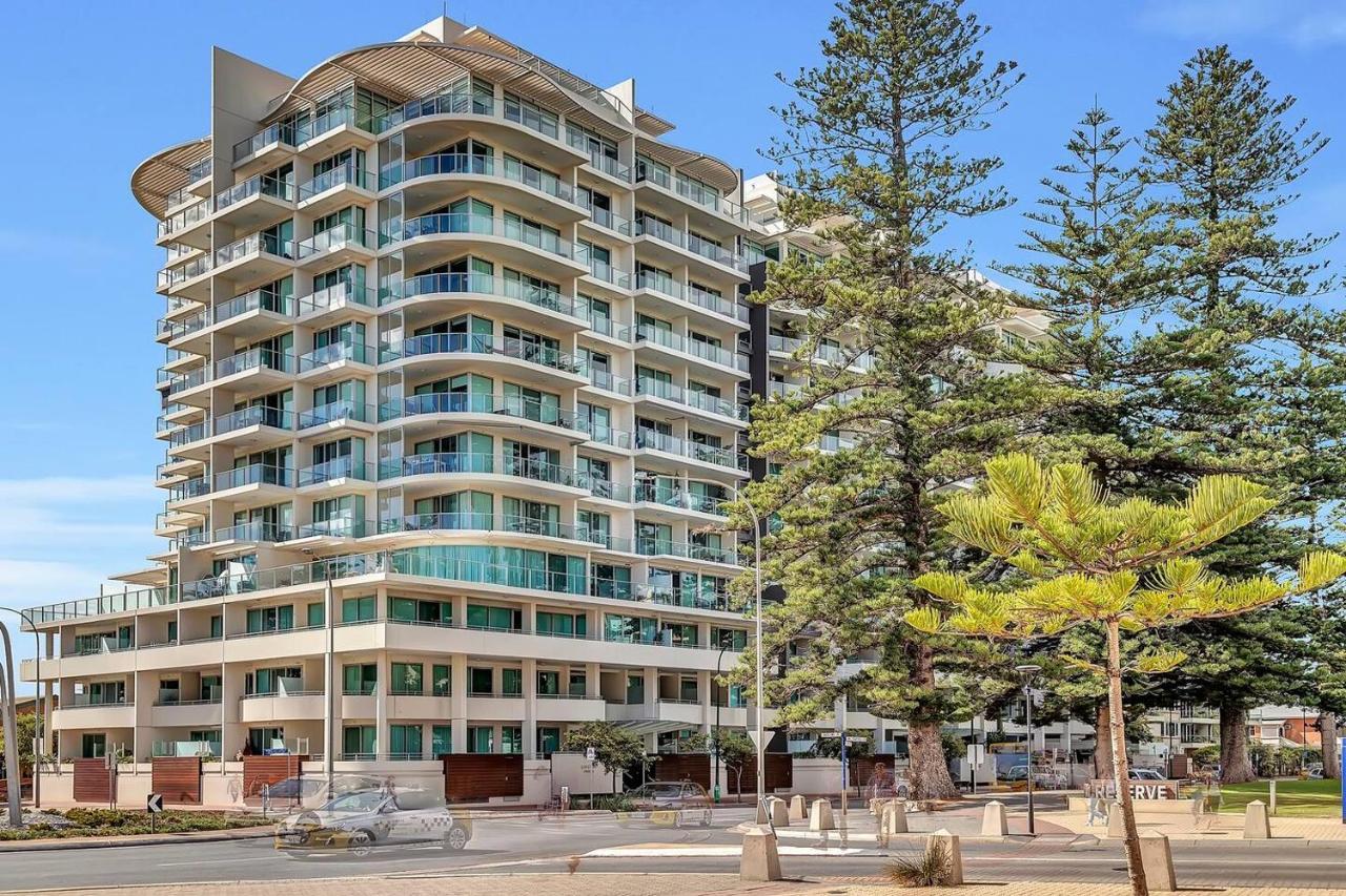 Waterfront Resort-Style Living At Glenelg Beach Adelaida Exterior foto